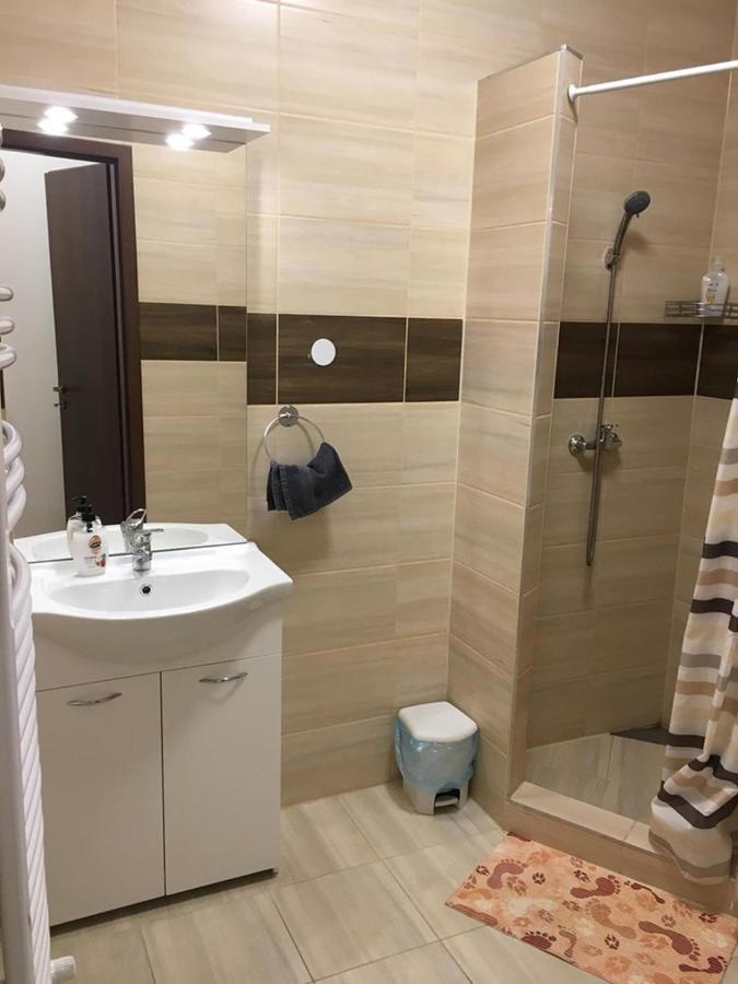 Aranykorona Apartmanhaz Miskolc Exterior photo