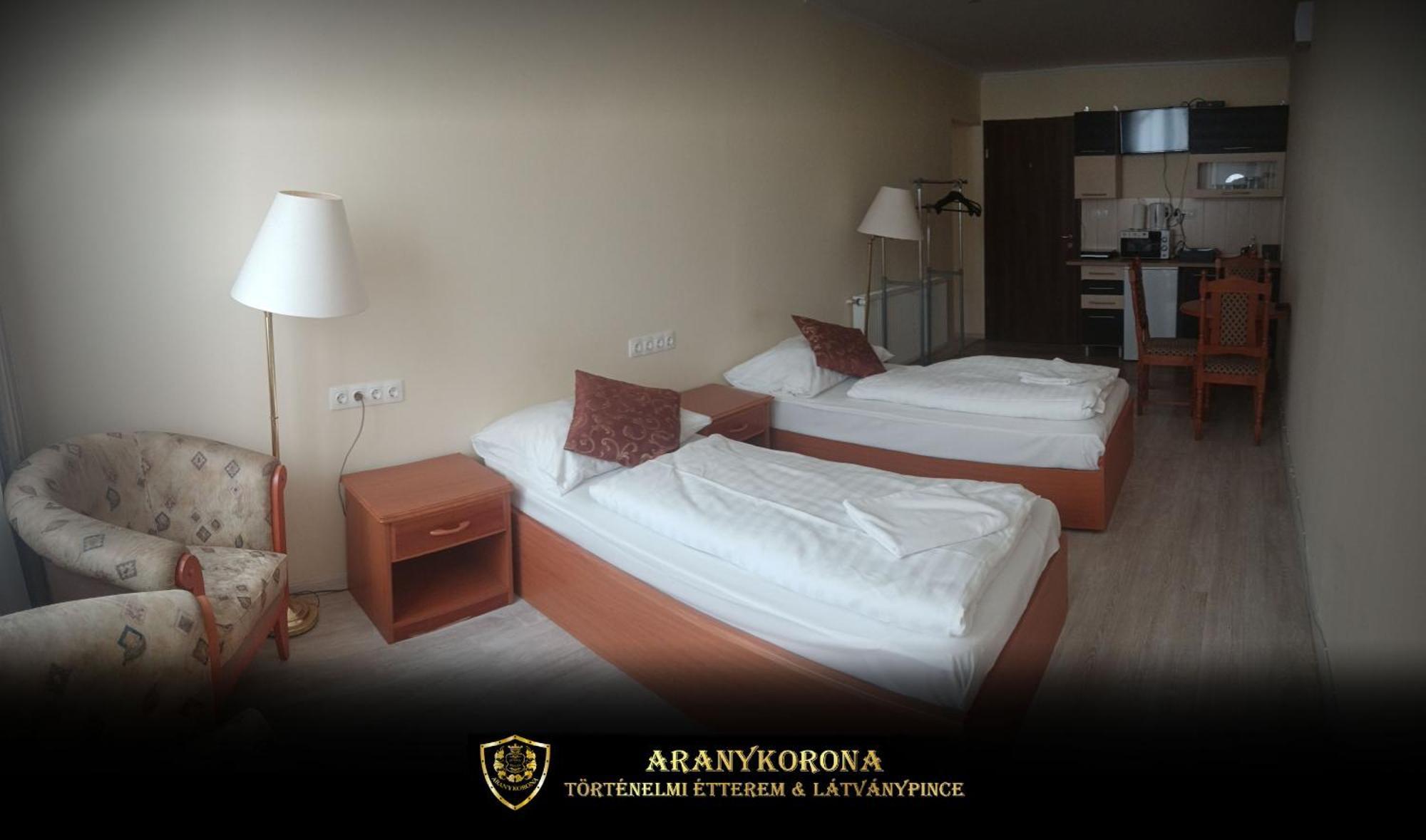 Aranykorona Apartmanhaz Miskolc Exterior photo