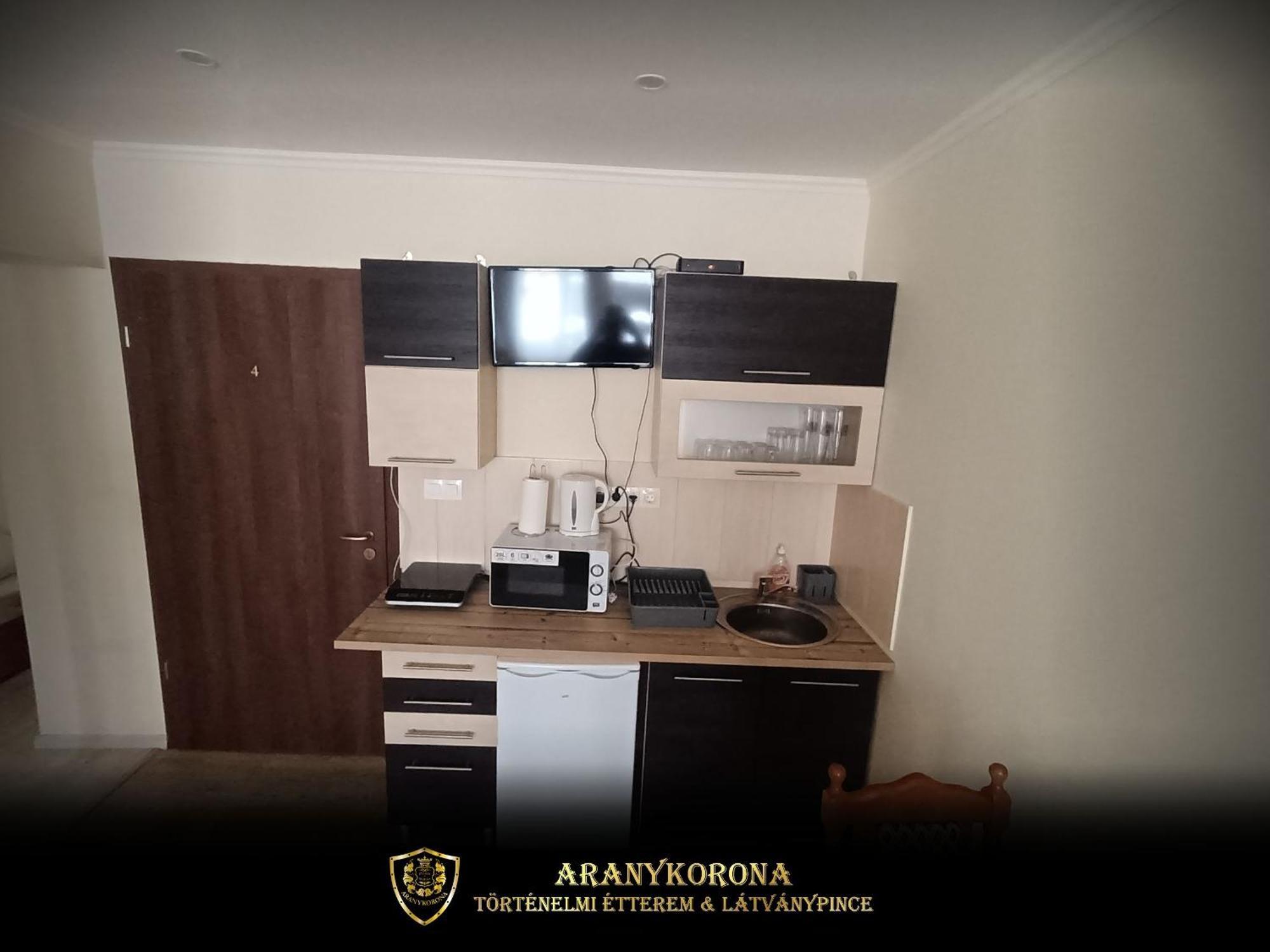Aranykorona Apartmanhaz Miskolc Exterior photo