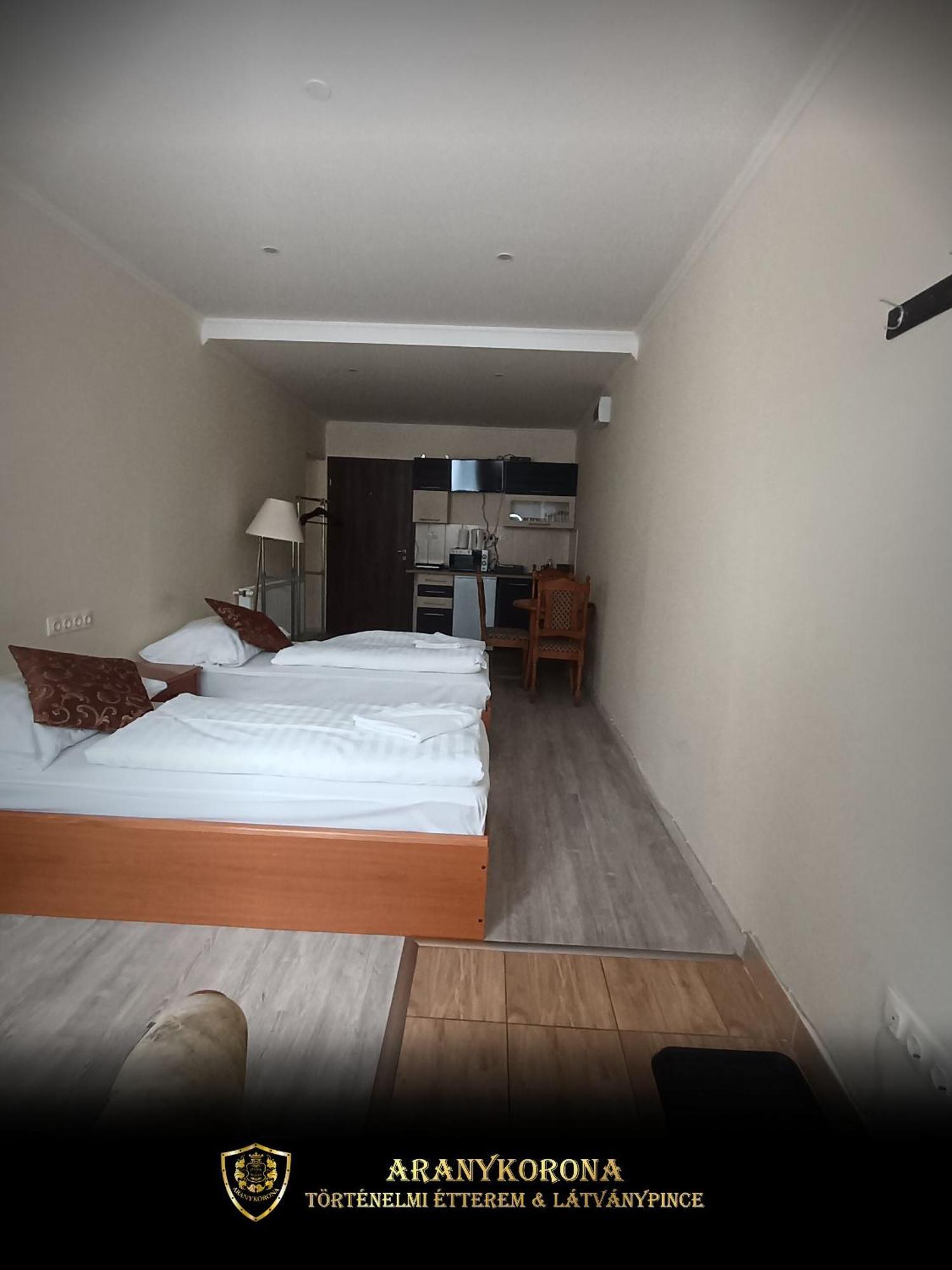 Aranykorona Apartmanhaz Miskolc Exterior photo
