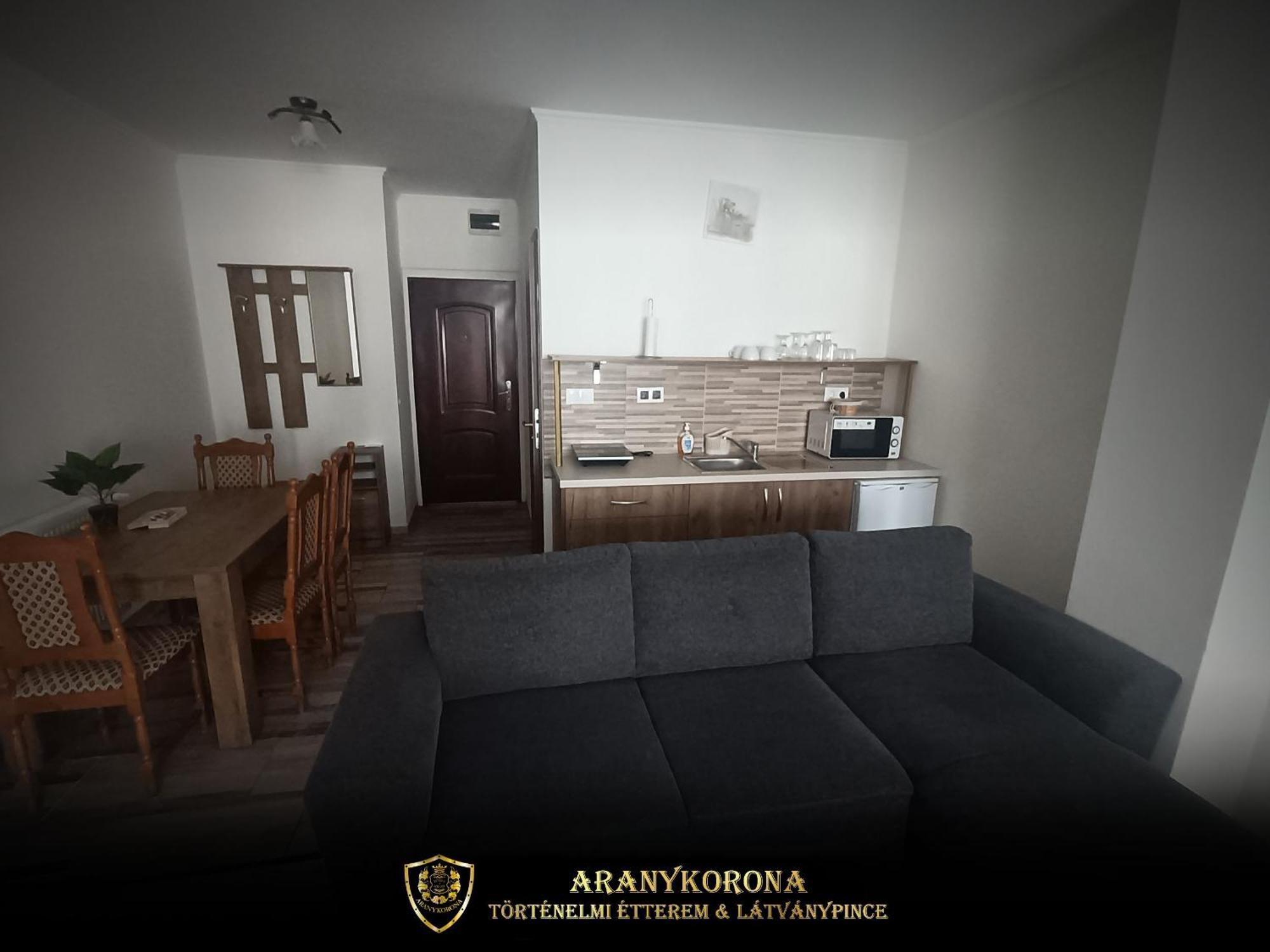 Aranykorona Apartmanhaz Miskolc Exterior photo